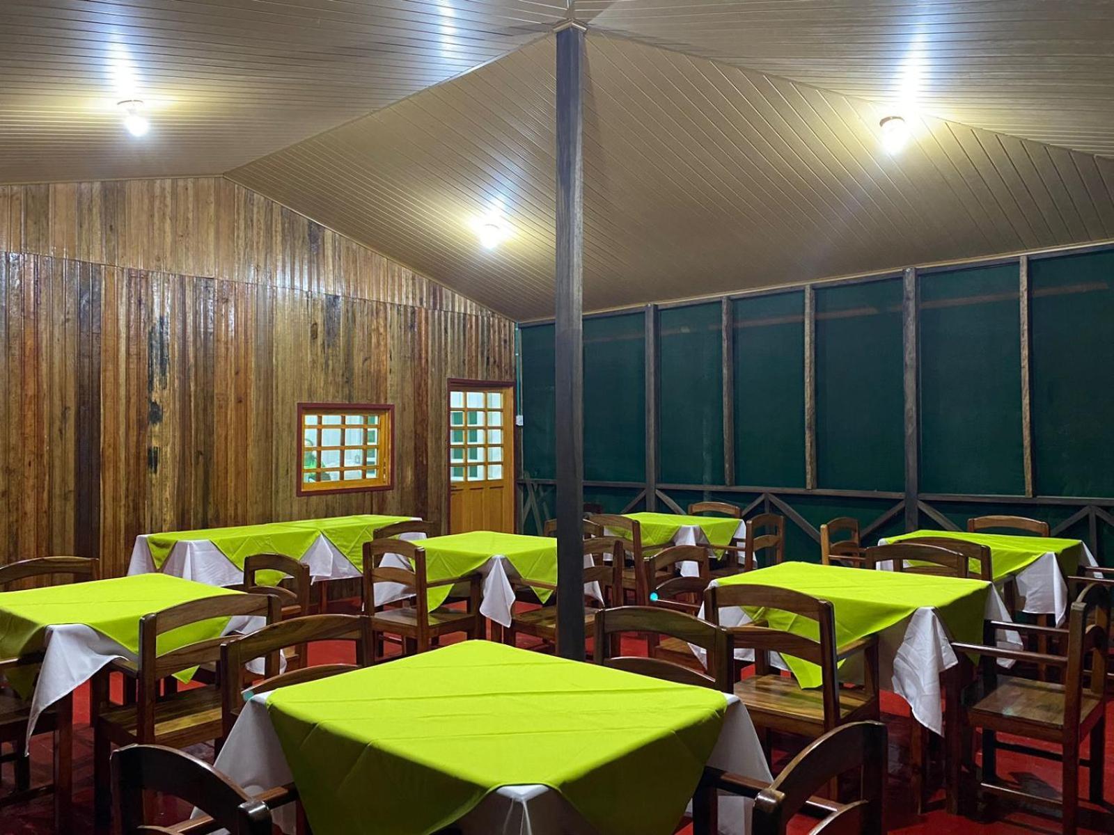 Amazon Acai Lodge Летисия Екстериор снимка