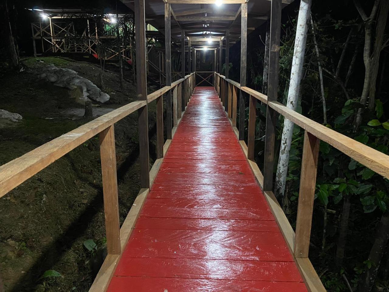 Amazon Acai Lodge Летисия Екстериор снимка
