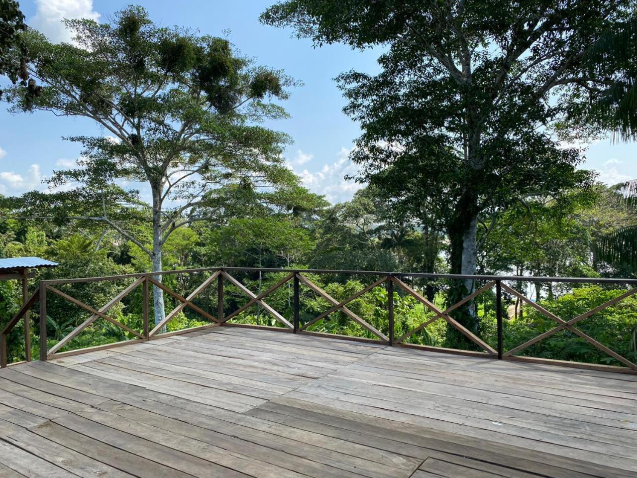 Amazon Acai Lodge Летисия Екстериор снимка