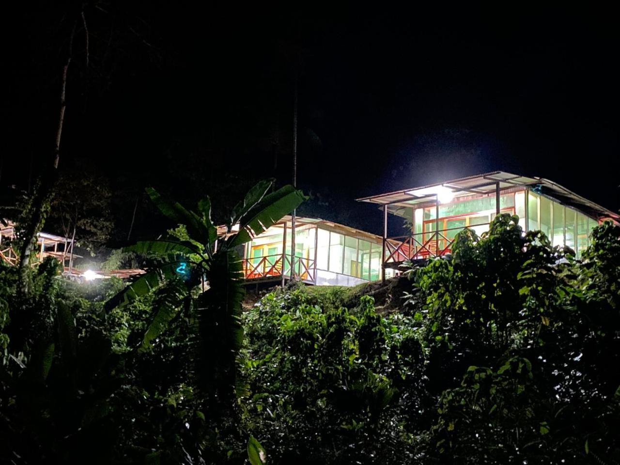 Amazon Acai Lodge Летисия Екстериор снимка