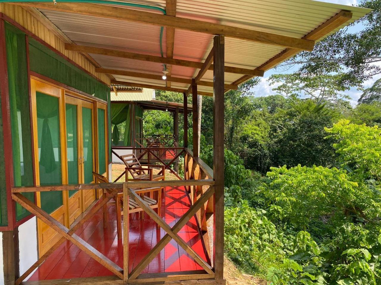 Amazon Acai Lodge Летисия Екстериор снимка
