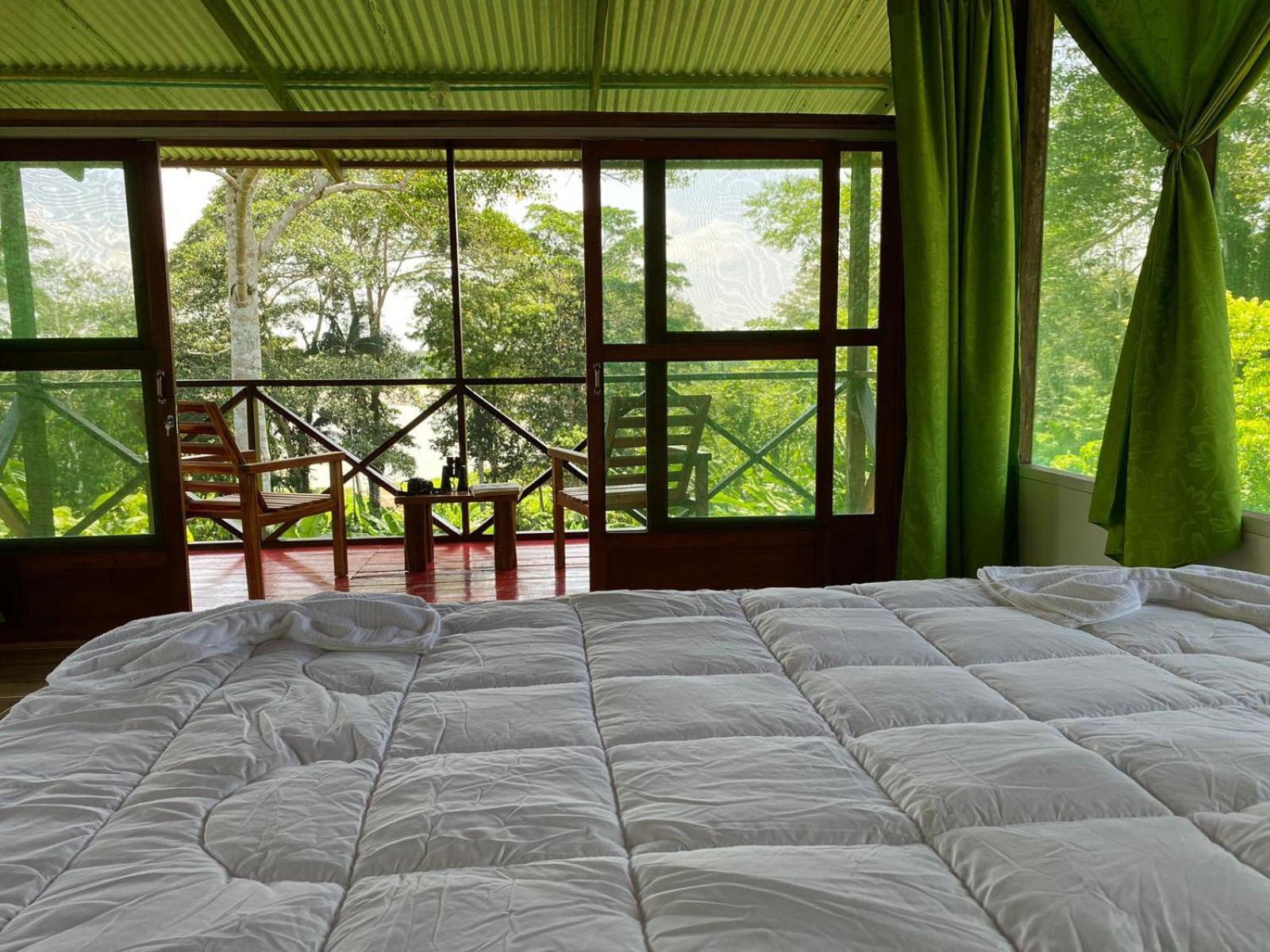 Amazon Acai Lodge Летисия Екстериор снимка